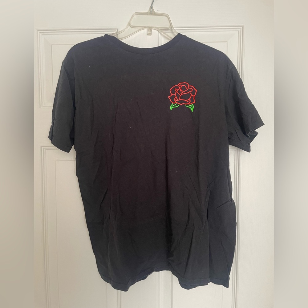 Mens Large Rose Tee
